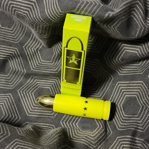 Discontinued JSC Lip Ammo shade:Snowcone - Picture 1 of 4